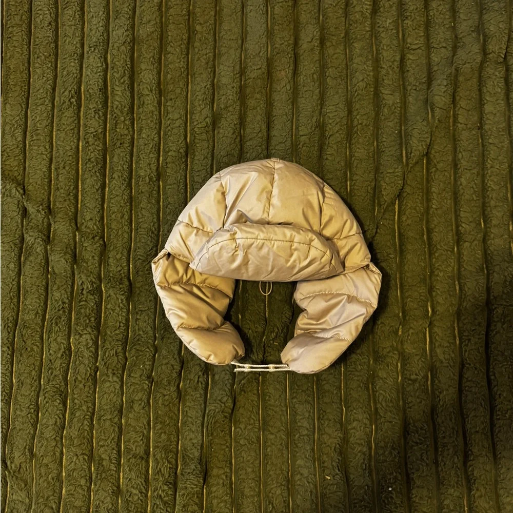 Lululemon Wunderpuff Trapper Hat - Picture 2 of 5